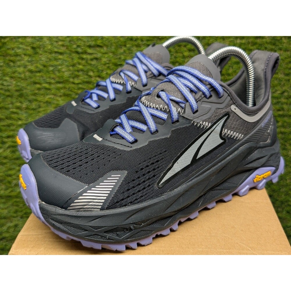 ALTRA Women's Olympus 5 Running Shoes, Black/Gray, Size 7.5  GENTLY USED